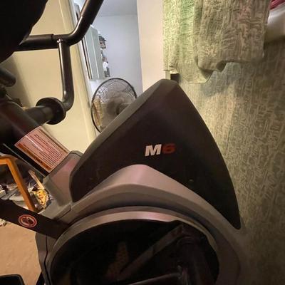 LIKE NEW BOWFLEX MAX TRAINER M6