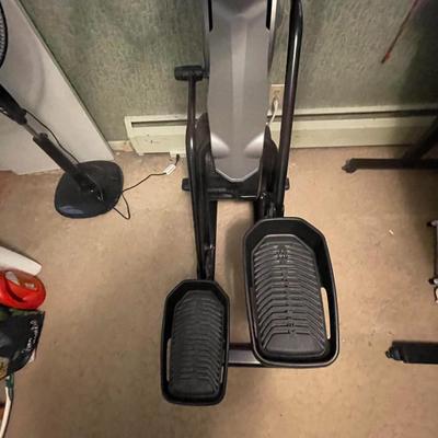 LIKE NEW BOWFLEX MAX TRAINER M6