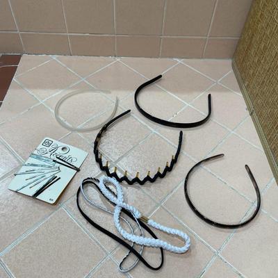 MAKEUP/TRAVEL BAGS AND HAIR CARE