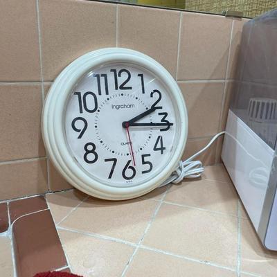 HUMIDIFIER, WALL CLOCK AND BATH MAT