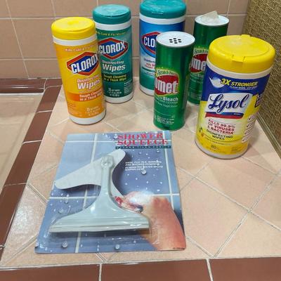 WIPES, CLEANERS AND SHOWER SQUEEGE