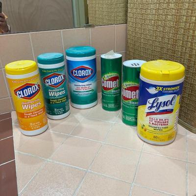 WIPES, CLEANERS AND SHOWER SQUEEGE