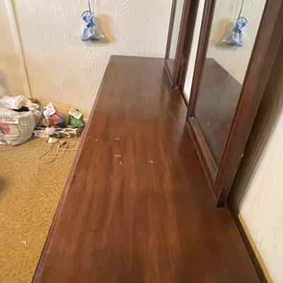 THOMASVILLE 9 DRAWER DRESSER WITH 2 MIRRORS