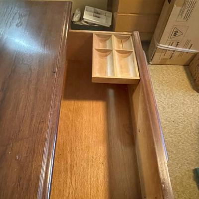 THOMASVILLE 9 DRAWER DRESSER WITH 2 MIRRORS
