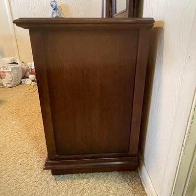 THOMASVILLE 9 DRAWER DRESSER WITH 2 MIRRORS