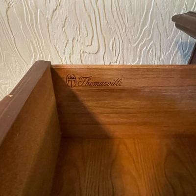 THOMASVILLE 9 DRAWER DRESSER WITH 2 MIRRORS