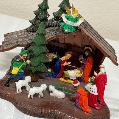 Nativity set & Ring Tree