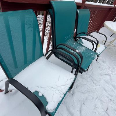 Set of 4 patio chairs