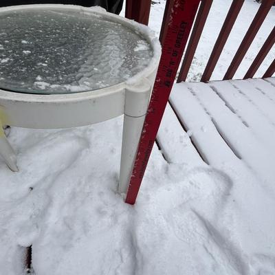 2 short patio tables