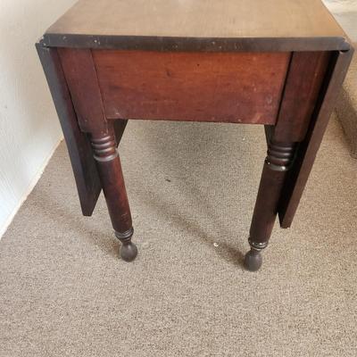 Dropleaf Table 42X53 42x19 with Leaves down