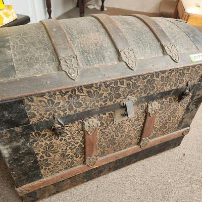 Antique Victorian Dome Hump back Steamer Trunk