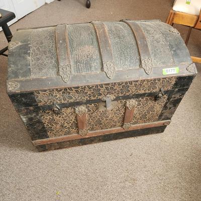 Antique Victorian Dome Hump back Steamer Trunk
