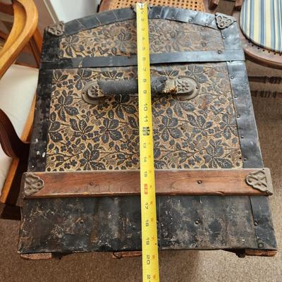 Antique Victorian Dome Hump back Steamer Trunk