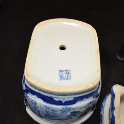 Vintage Chinese Blue and White Cache Pot/Jardiniere