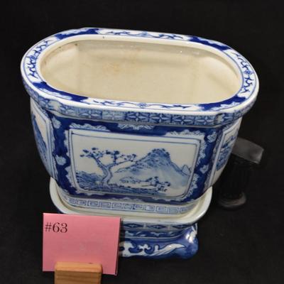 Vintage Chinese Blue and White Cache Pot/Jardiniere