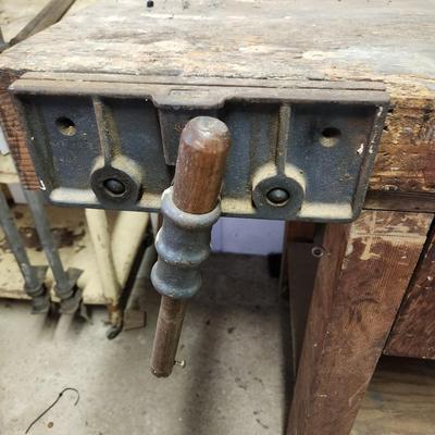 Vintage Large Workshop Wood Beach w 2 Bench Vises