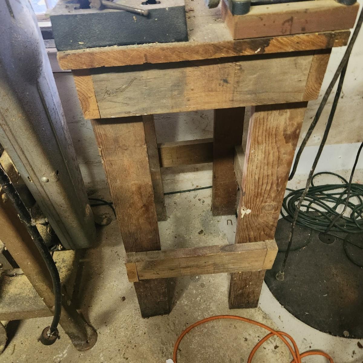 Delta 8" Bench Drill Press with stand and attached Grinder