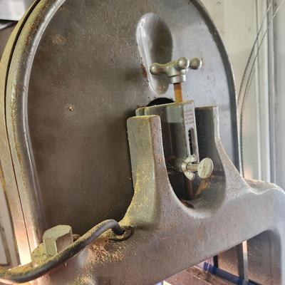 Vintage Delta Band Saw with Stand works