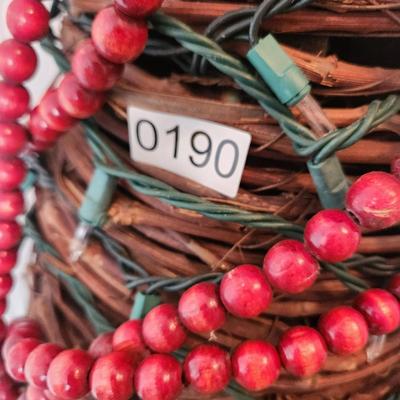Vintage Grapevine Christmas Tree Light do not works. 36" tall 17" dia base