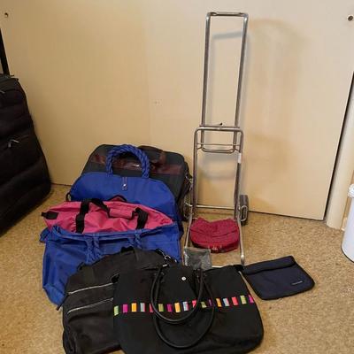 LUGGAGE CART AND SEVERAL TOTES/BAGS