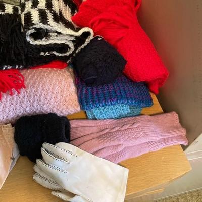 KNIT SCARVES AND GLOVES