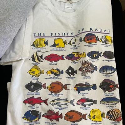 LADIES HAWAII AND COLORADO T-SHIRTS SIZE LARGE