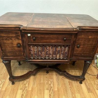 35 Antique Stereo Cabinet