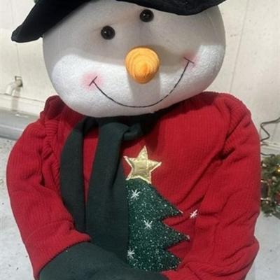 199 Semi Life Size Animated Frosty the Snowman ~ He Plays Christmas Music But His Rubber Band Broke So Not Dancing But Can Be Fixed