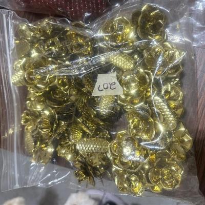 207 Christmas Lot - Doves / Stick with Beads / Large Bag of Gold Clips