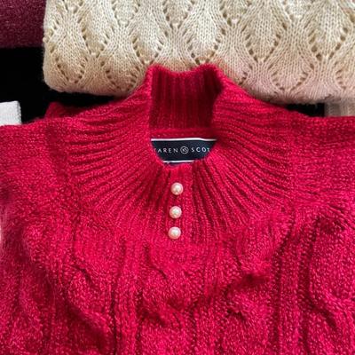 LADIES SWEATERS SIZE LARGE