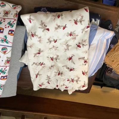 LADIES PANTS AND SHIRTS SIZE XL