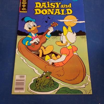LOT 157 OLD DAISY AND DONALD COMIC BOOK