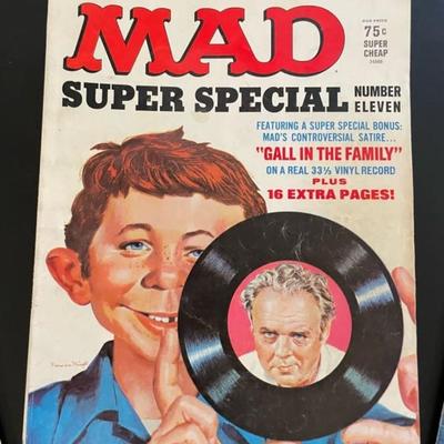5 MAD MAGAZINES