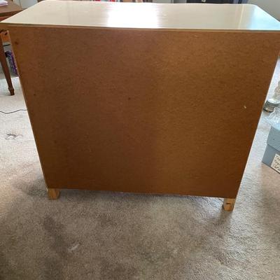 Vintage French Provincial Bachelor's Chest / Bureau