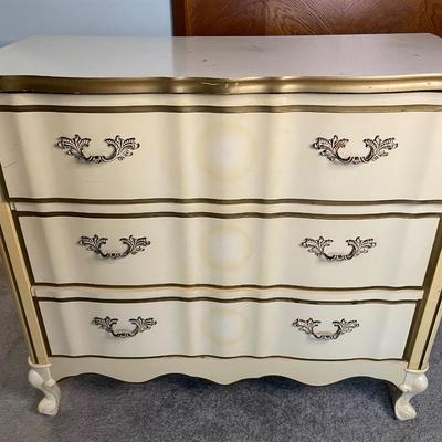 Vintage French Provincial Bachelor's Chest / Bureau