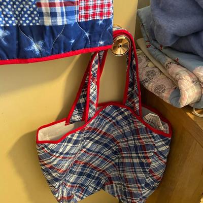 TWIN HEATED BLANKET, PICNIC BLANKET IN TOTE AND A ROUGH HANDMADE QUILT