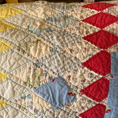 TWIN HEATED BLANKET, PICNIC BLANKET IN TOTE AND A ROUGH HANDMADE QUILT