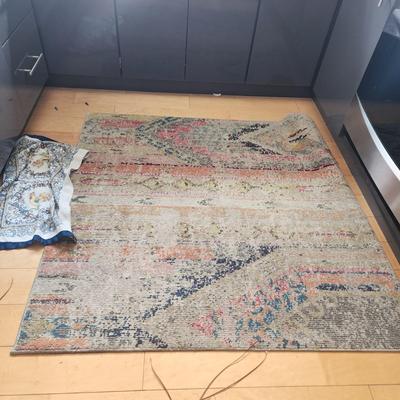 AREA RUG