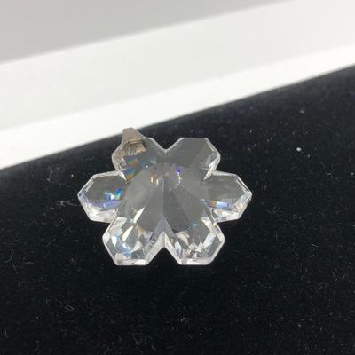 LOT 16J: Vintage Blackinton Crystal Snowflake Pendant in Original Box