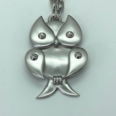 LOT 17J: Vintage Silver Tone Crown Trifari - Owl Necklace (30