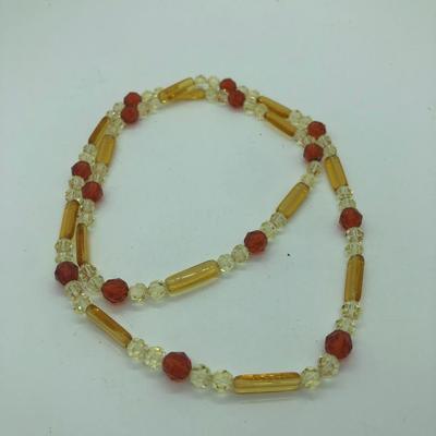 LOT 28J: Vintage Delicate Bead Necklace (24