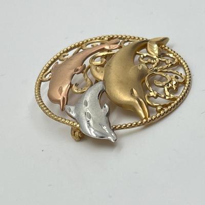 LOT 98J: Michael Anthony's Vintage 14K Tri-Color Yellow, Rose and White Gold Circular Filigree Three Dolphin Brooch - 4.5 grams