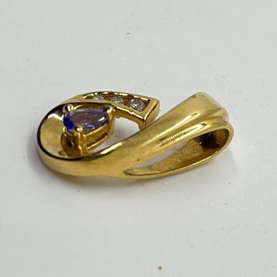 LOT 102J: 2.6g 14K Yellow Gold Tanzanite and Diamond Pendant