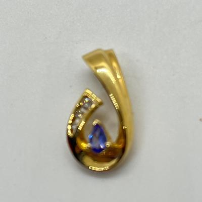 LOT 102J: 2.6g 14K Yellow Gold Tanzanite and Diamond Pendant