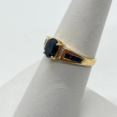 LOT 117J: 14K Yellow Gold and Teal Sapphire and Diamond Ring