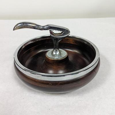 Vintage Enesco Walnut Bowl Nutcracker