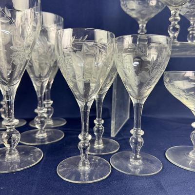 1016 1940's Tiffin Glassware Lot
