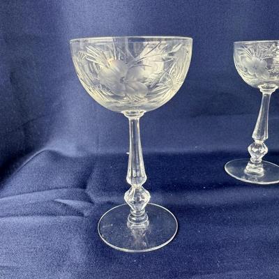 1020 Vintage Set Of Leaf Etched Goblets & Leaf Etched Cordials With Cut Crystal Boat Bowl