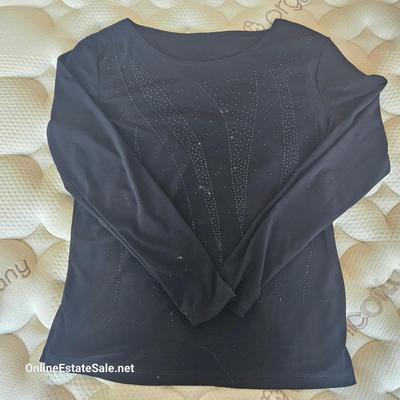 WOMAN'S BLACK SHIRT