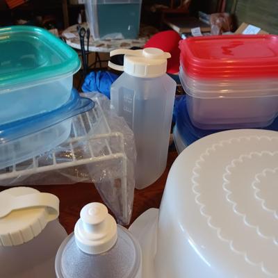 LARGE ASSORTMENT OF FOOD STORAGE CONTAINERS